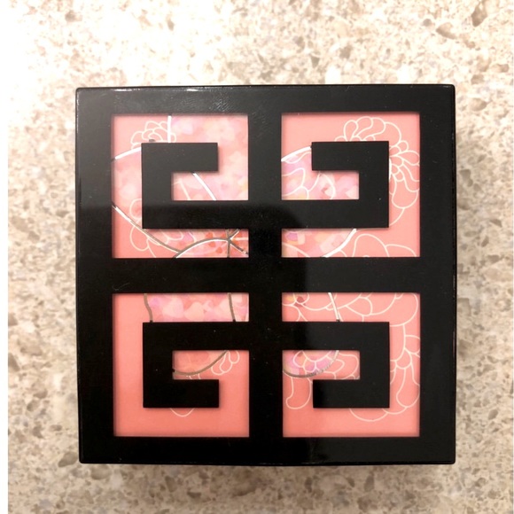 Givenchy Other - Givenchy Fleur De Frangipanier Compact Powder